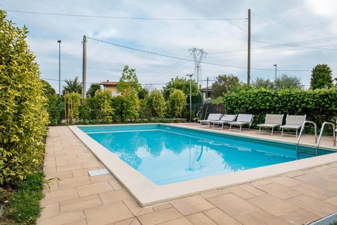 Residenza Gelsomino Διαμέρισμα Ντεζεντσάνο ντελ Γκάρντα Εξωτερικό φωτογραφία